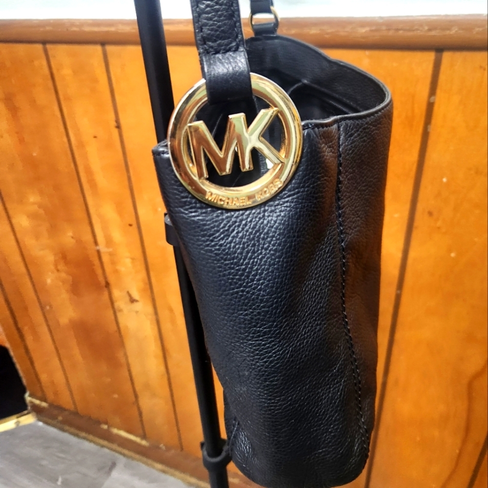 Michael Kors Leather Cross body bag